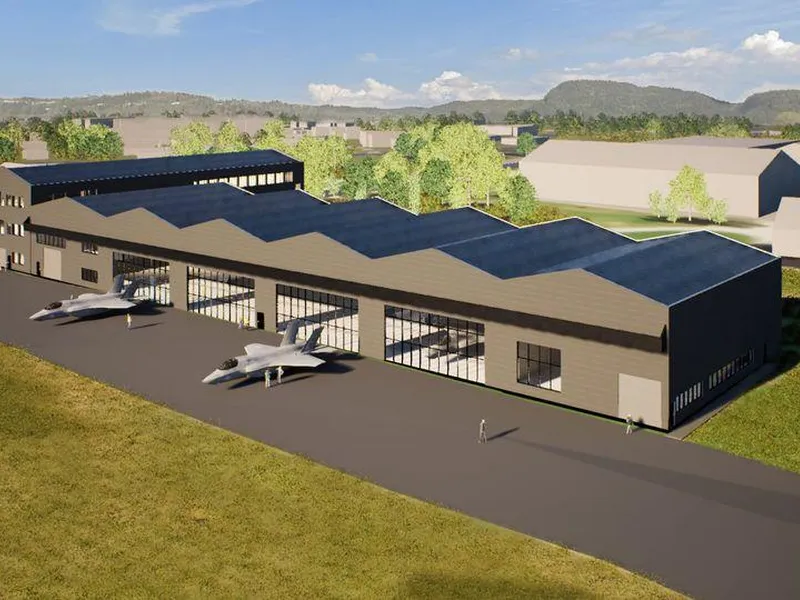Det nye skolebygget vil få en egen flyhangar med plass til fire skrog og et tilhørende manøverområde.