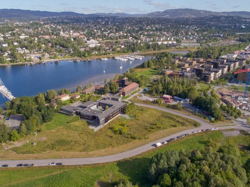 Dronebilde av OBOS Fornebu Oksenøya bruk.