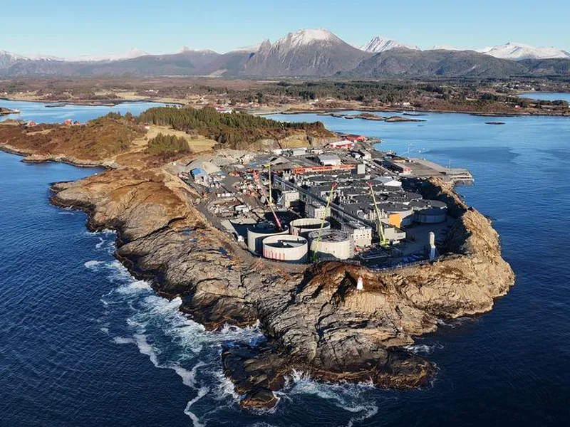 Salmon Evolution, Indre Harøy